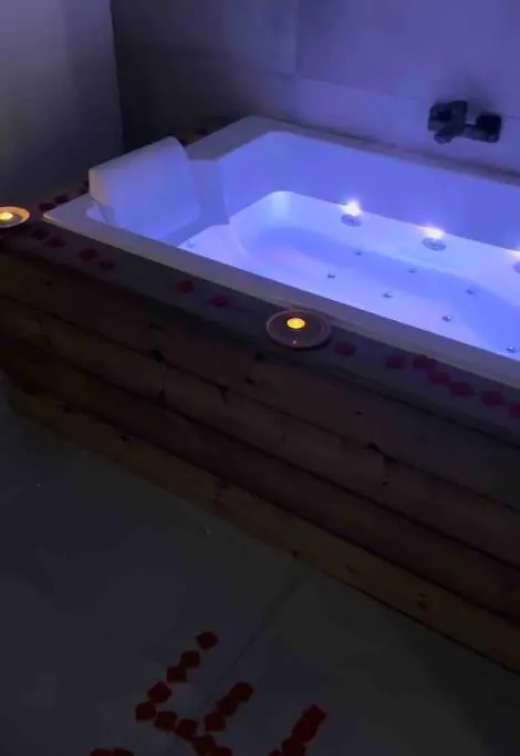 Appartement Avec Jaccuzzi 15 Min Du Centre De Lyon Villeurbanne Appartamento