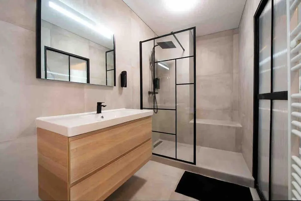 Appartamento Appartement Avec Jaccuzzi 15 Min Du Centre De Lyon Villeurbanne Francia