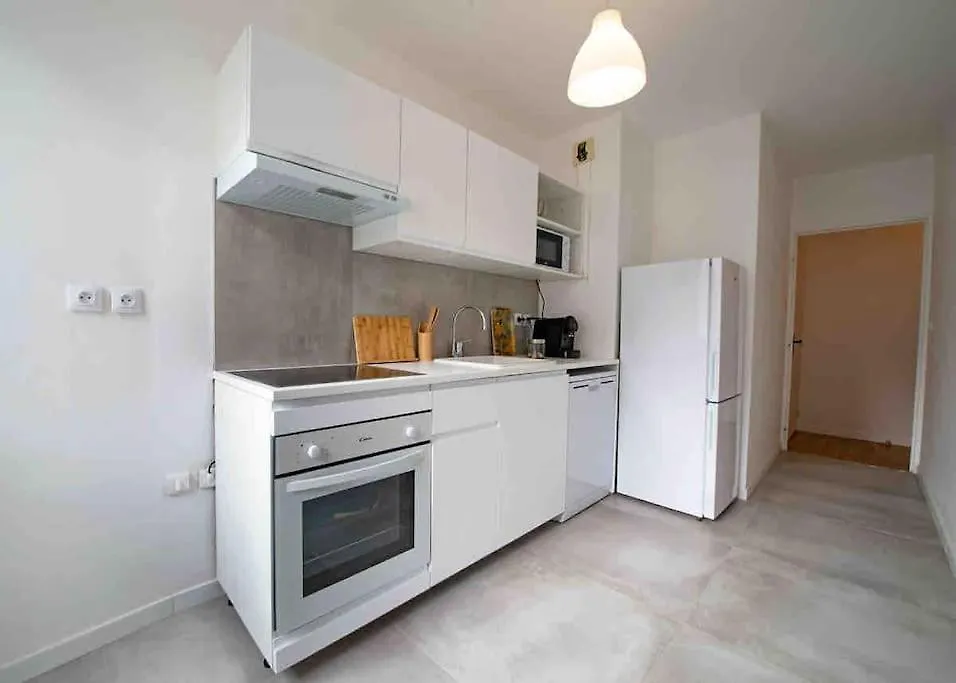 Appartement Avec Jaccuzzi 15 Min Du Centre De Lyon Villeurbanne